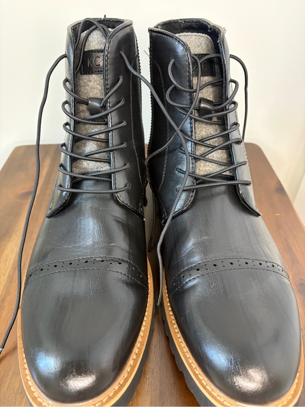 Reaction Kenneth Cole Black Leather Brogue Cap Toe Side Zip Ankle Boots. 10.5M - Picture 5 of 7